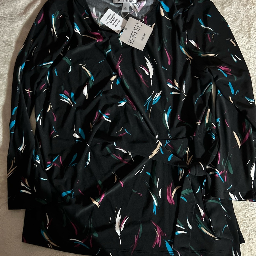Kasper Women's Black Patterned Top